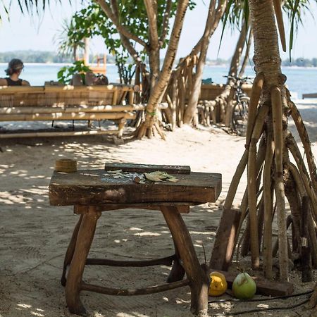 Island View Bar & Bungalow Gili Air Exterior photo