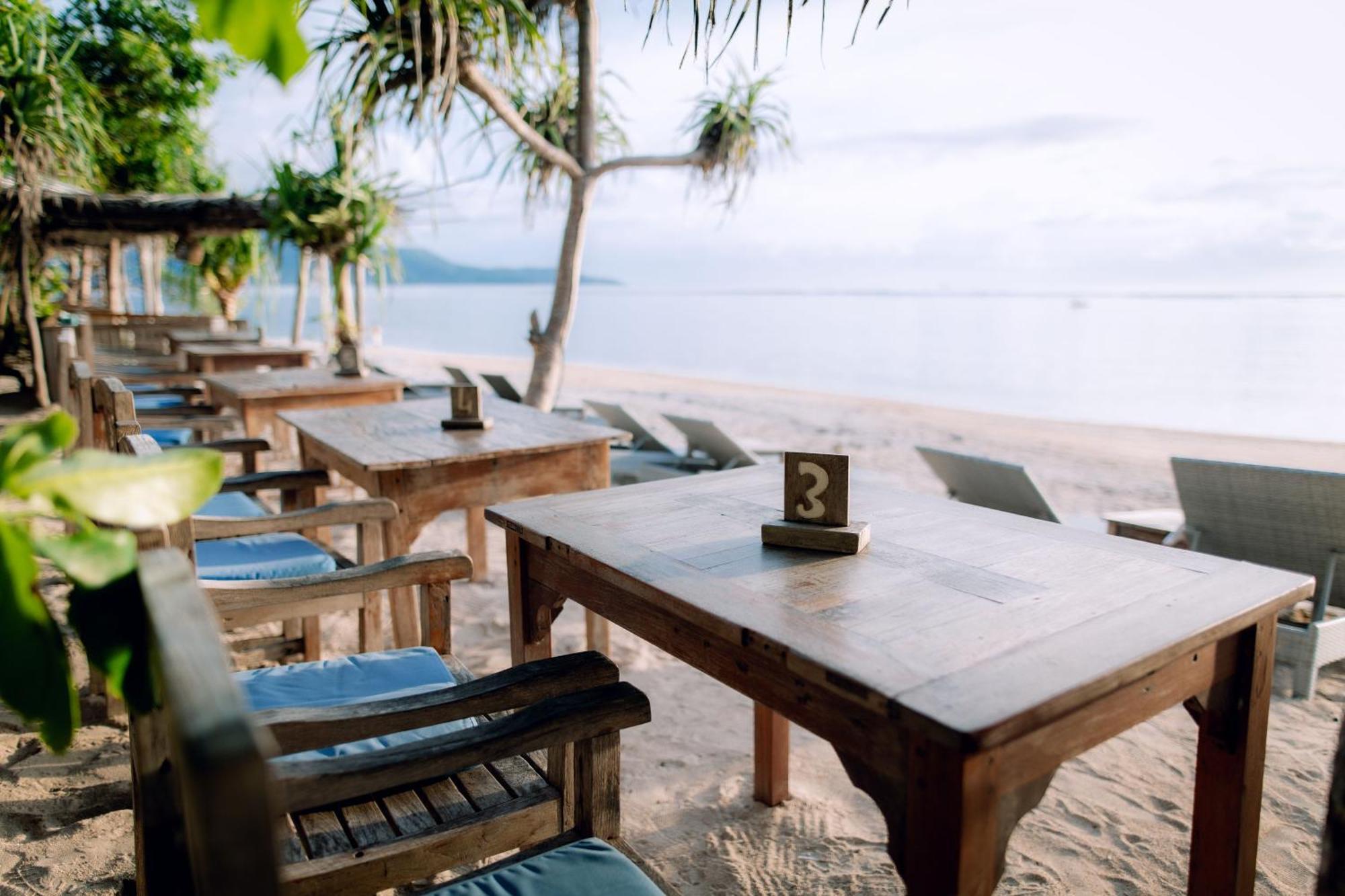 Island View Bar & Bungalow Gili Air Exterior photo