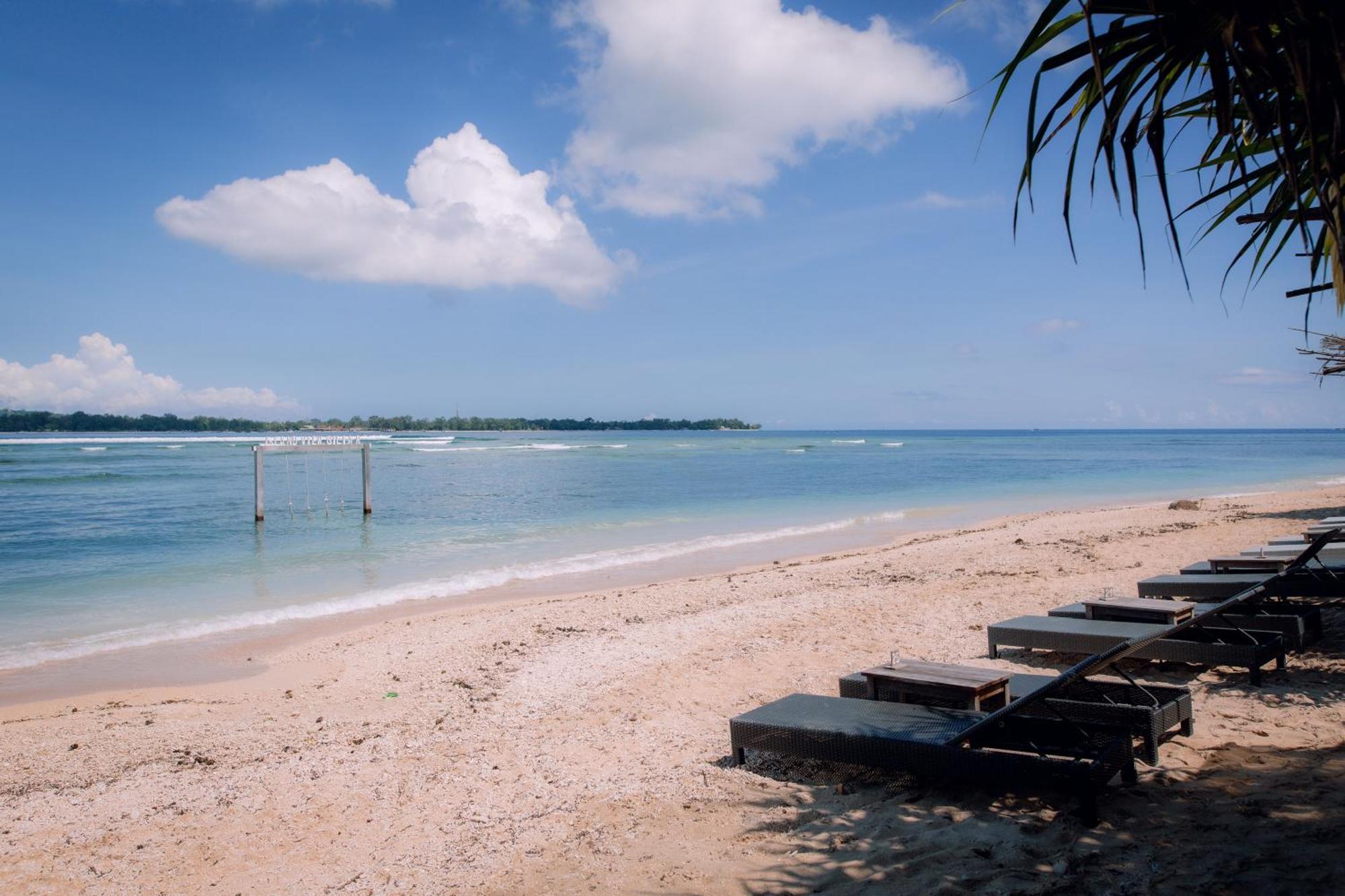 Island View Bar & Bungalow Gili Air Exterior photo
