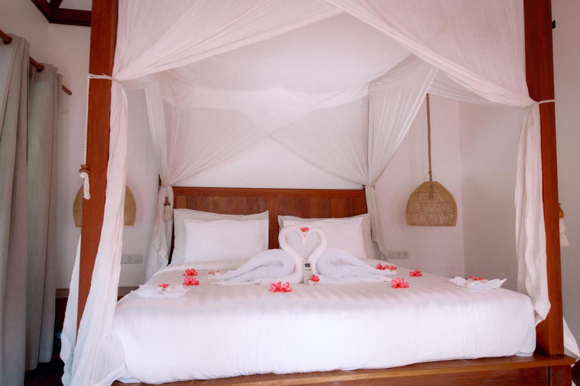 Island View Bar & Bungalow Gili Air Exterior photo